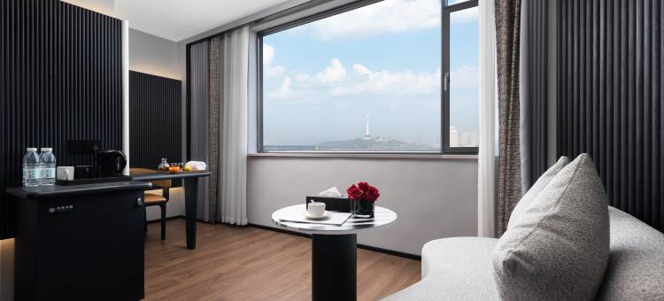 栖酒店(黄鹤楼长江大桥店)图片