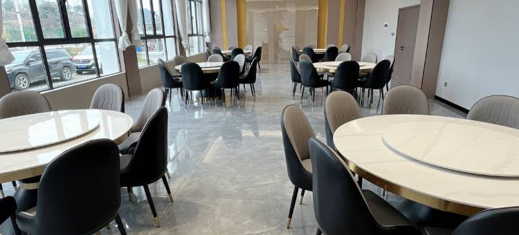 布耐德酒店图片