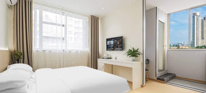 LUXUY云慕酒店(自贡华商国际城店)图片