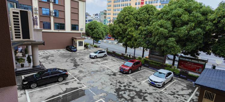 富宁龙悦酒店图片