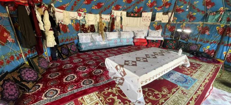 赛里木湖蓝天民宿图片