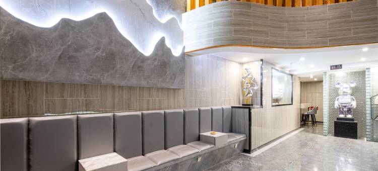 禧悦假日酒店(青岛栈桥火车站店)图片