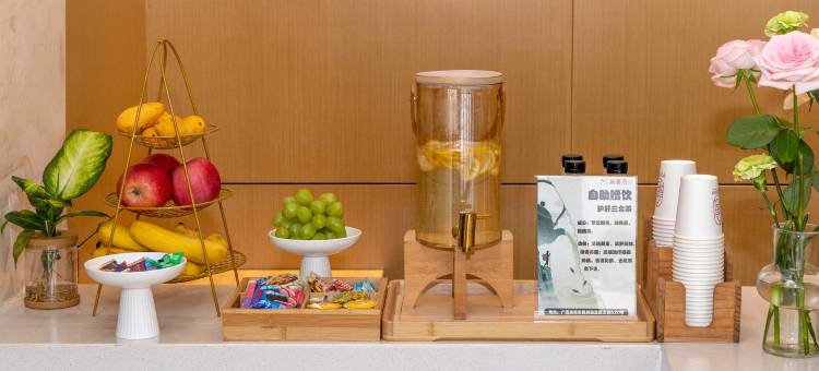 枫漫酒店(象州梦幻夜温泉大道店)图片