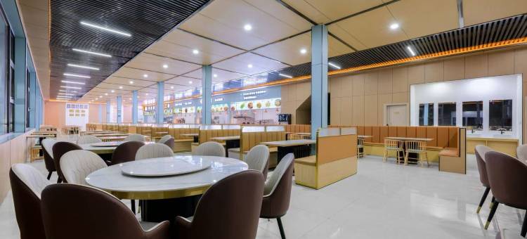 星舰雅丹未来城野奢营地酒店图片