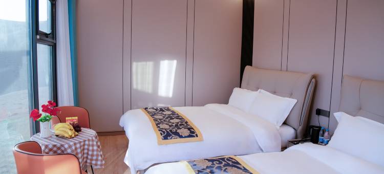 宇宙探索沙漠露营地图片