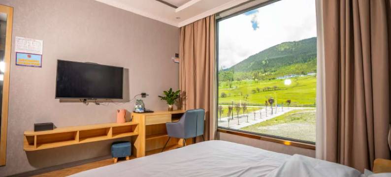 鲁朗蜀湘雅居图片