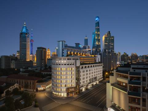 上海外滩豫园地铁站亚朵酒店