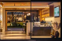Borei Yunlan Resort Hotel (Lugu Lake Daluoshui Store) - Bãi đậu xe