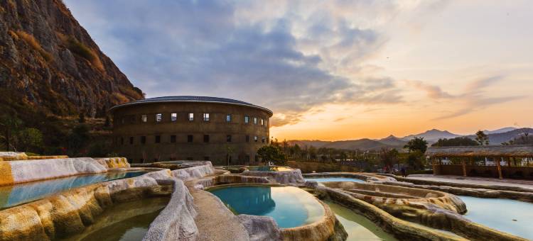 灵石温泉酒店图片