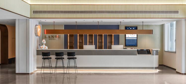 平凉崇信县龙泉寺兰欧尚品酒店图片