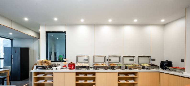 嘉盛酒店(昆明高铁南站七彩云南第壹城店)图片