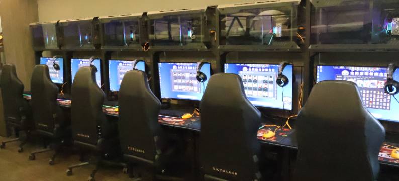 佰宿电竞酒店(武汉洪山万科广场店)图片