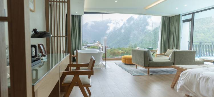 丙中洛·重丁丨邂逅雪山石门云端花园隐奢秘境全景度假酒店图片