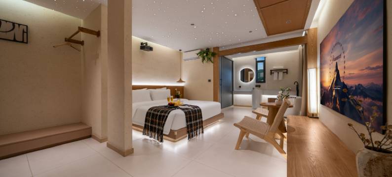 旅青春·巷往民宿(城市中心广场店)图片