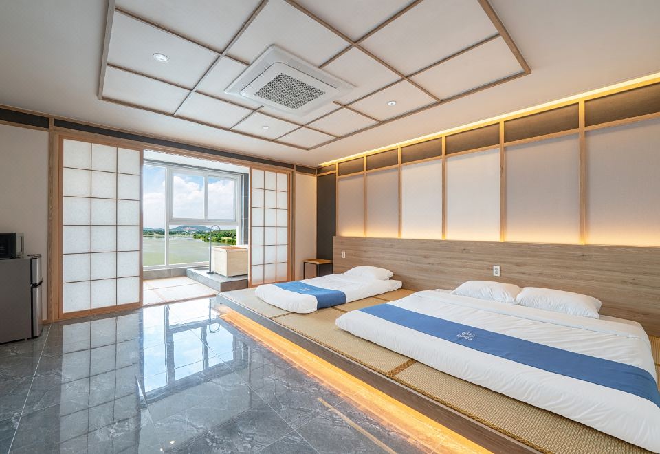 HOTEL OPUS Hotel Overview