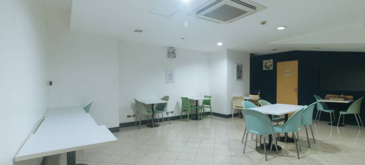 Cara Celine Dormtel by RedDoorz near Taft图片