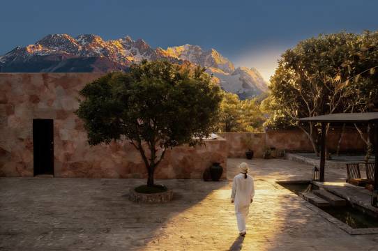 木成奚迟·日照金山丨沐光墅院·雪麓艺术度假酒店(白沙古镇店)