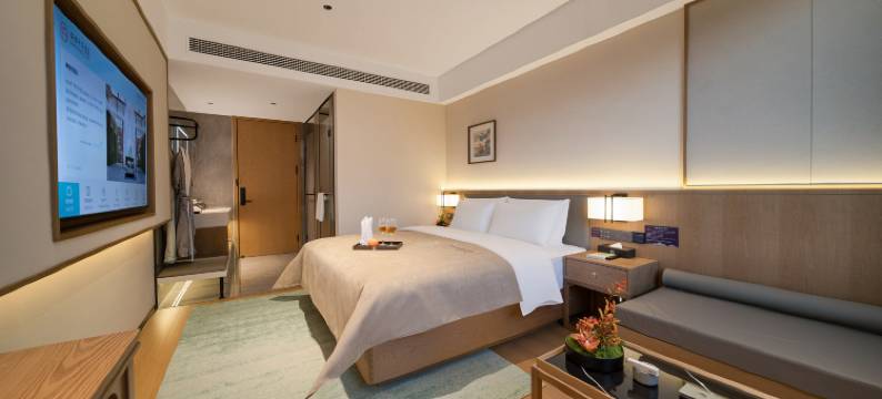 仟那千寻酒店(临颍南街村店)图片