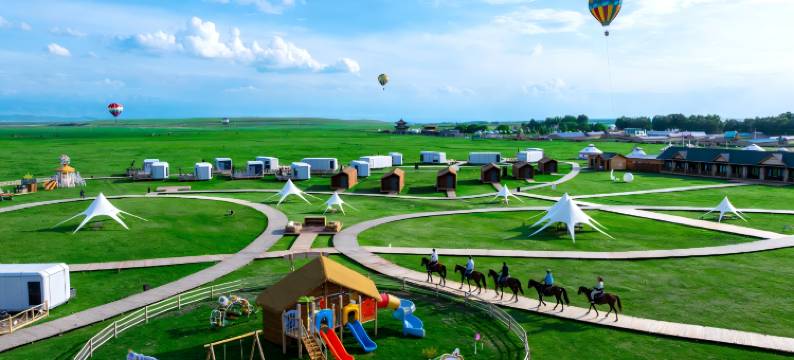 昭苏山屿星空野奢营地图片