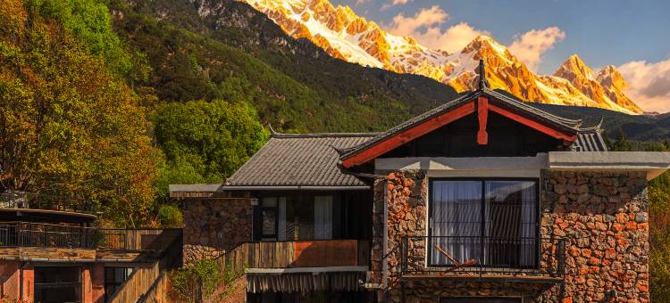 未见山·SUNRISE丨山野诧寂风丨雪山观景民宿(雪嵩村玉湖店)图片