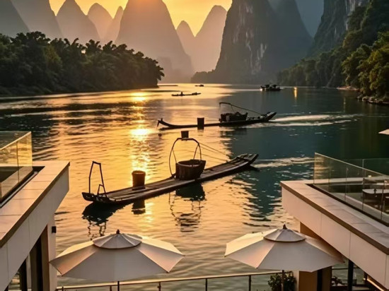 阳朔•梦园星空泳池｜DREAM•桂林山水度假酒店(遇龙河十里画廊店)