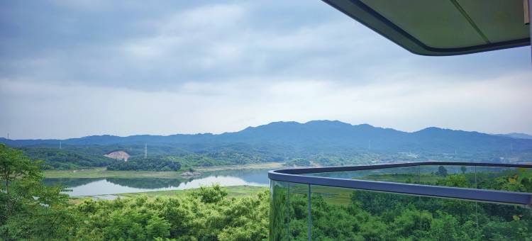 星屿湖太空舱民宿图片