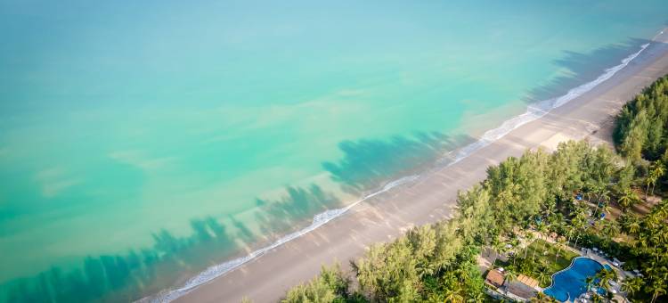 奥瑞格蔻丽海滩度假酒店(Outrigger Khao Lak Beach Resort)图片