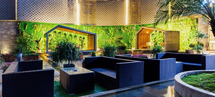 宜尚PLUS酒店(重庆李子坝两路口地铁站店)图片