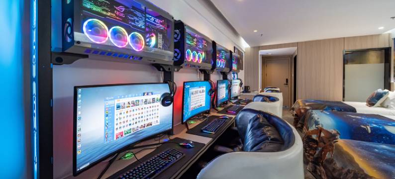 YZ·宇宙电竞酒店(岱山日达广场店)图片