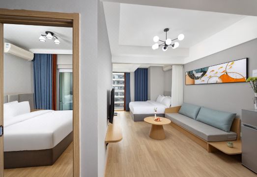 Xichang Hanjin Hotel ( qionghai 17 Degree Wanda Plaza Hotel) Hotel Overview