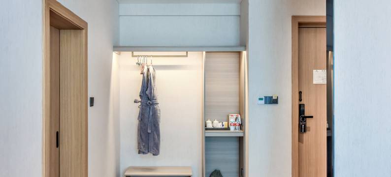 明翰檀香花园酒店(茶店子客运站地铁站店)图片