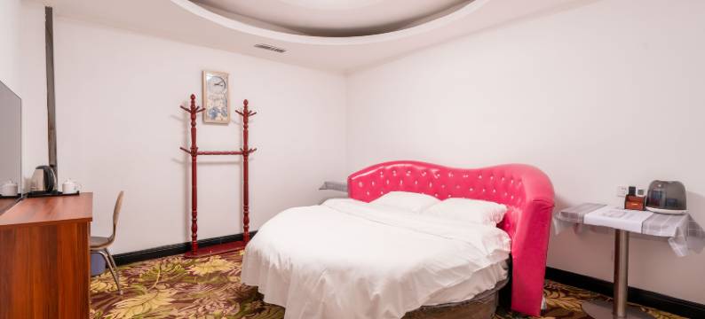 前程宾馆(青岛台东步行街店)图片