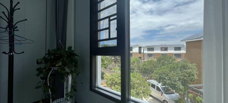 万峰林景区乡愁集市观峰居客栈图片