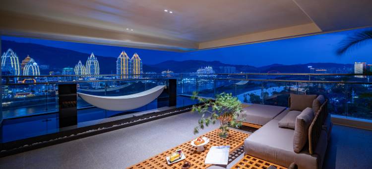 雲中宿空中江景民宿(泼水广场店)图片