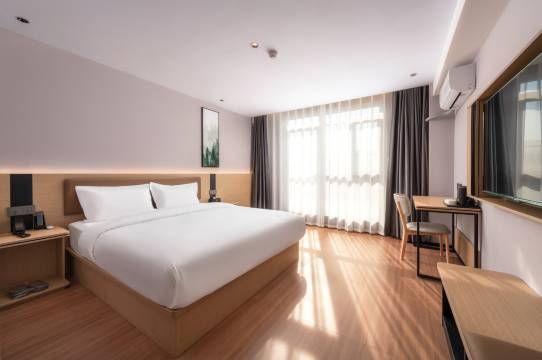 逸朗酒店(沧州站南川老街店)