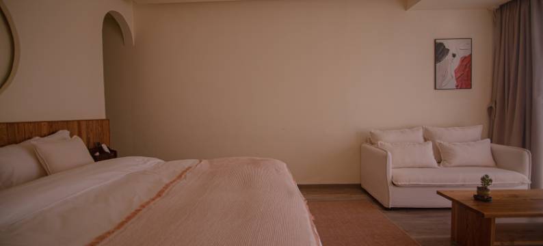 腾冲白鹭屿全景温泉客栈(和顺古镇店)图片
