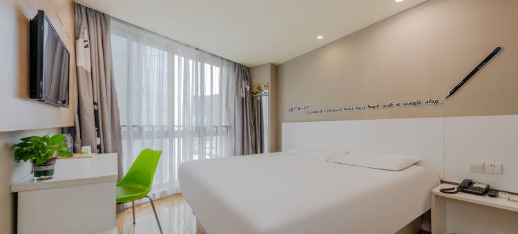 莫泰酒店(上海外滩七浦路天潼路地铁站店)图片