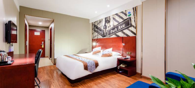 兰花桦大酒店(银川南门广场店)图片