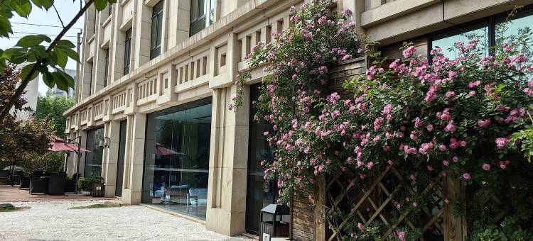 济南山东师范大学文化东路亚朵酒店图片