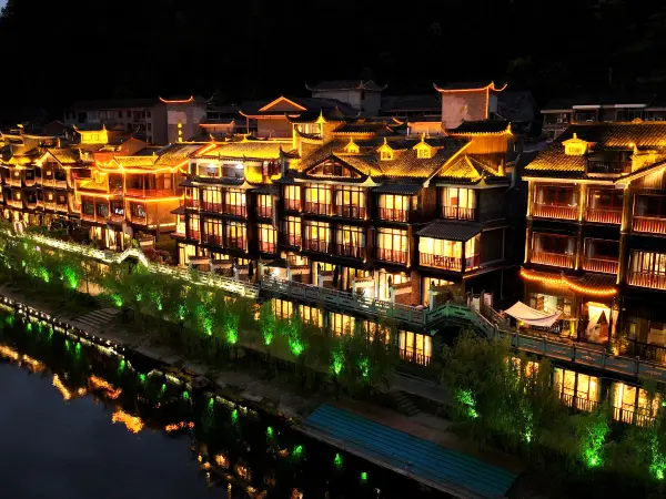 鳳凰墨蘭禪意江景酒店(鳳凰古城店)(Molan Zen Riverside View Hotel