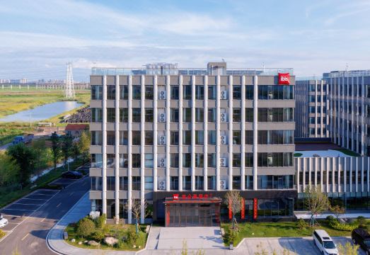 宜必思酒店（胶州胶东机场动车小镇店）外景图