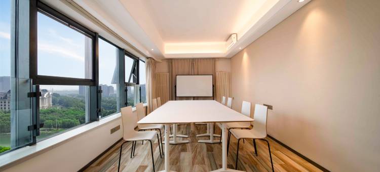 郑州龙子湖明庭酒店图片