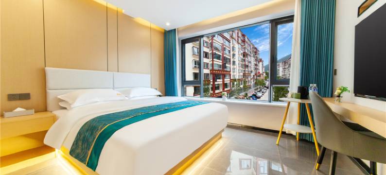 康定玉岭天悦酒店(新城广场店)图片