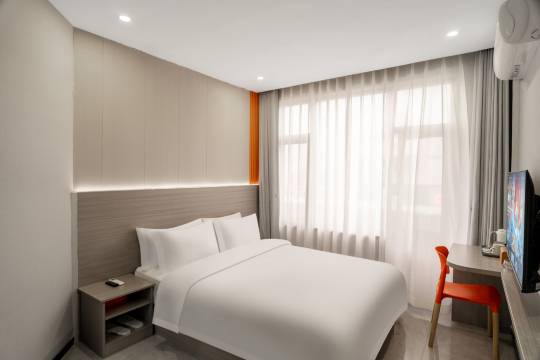 蔚蓝酒店(宁波大学店)