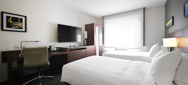 埃里温广场酒店(Yerevan Place Hotel)图片