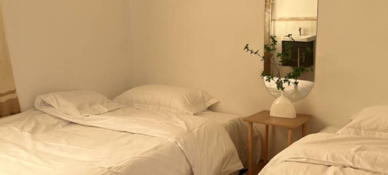 青云·江畔民宿(青云市场五星步行街店)图片