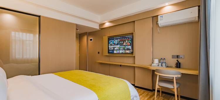 云季智能酒店(惠州华昌购物广场汇乐城店)图片