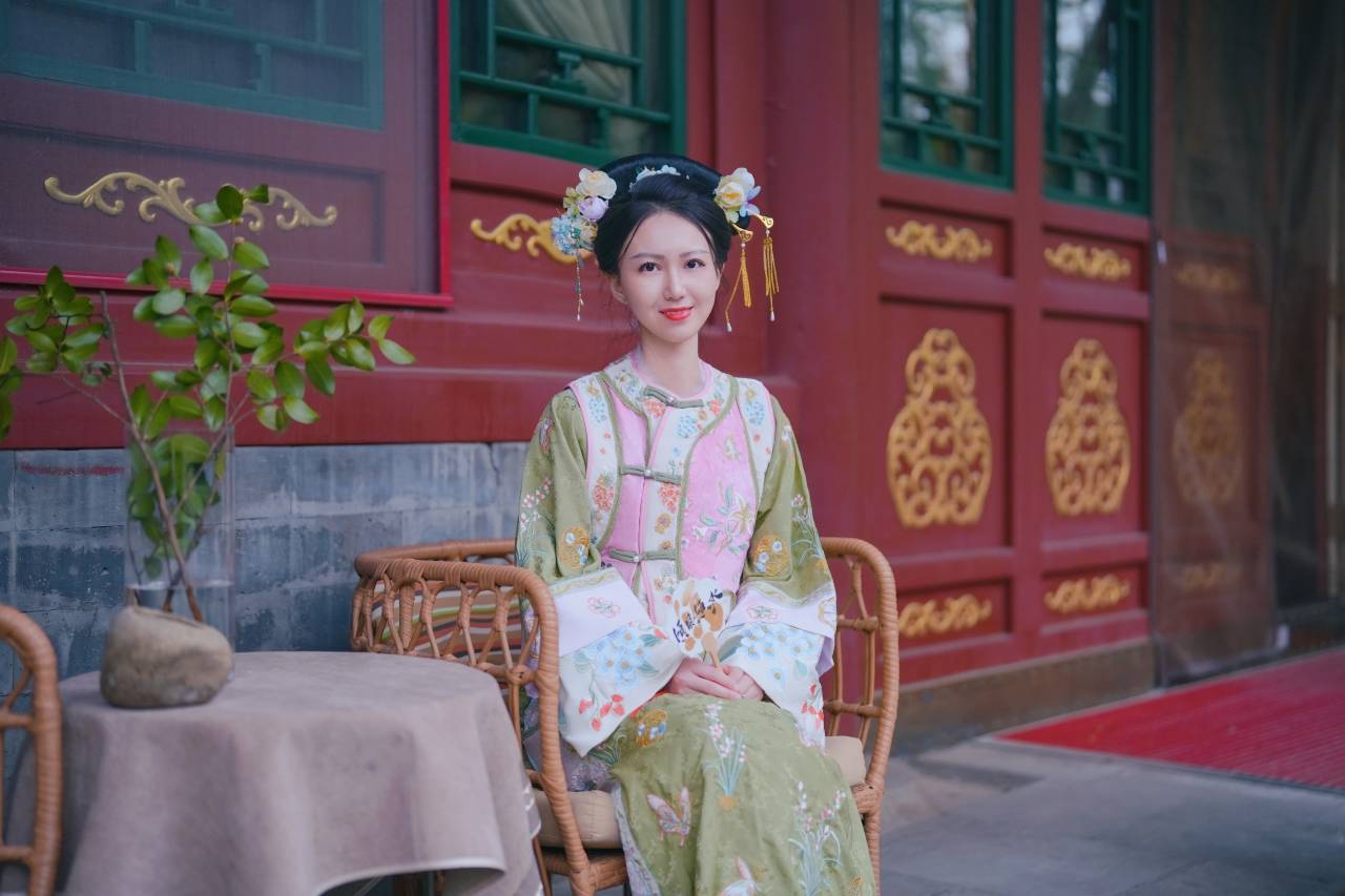 北京后海鼓楼四合院漫心府图片