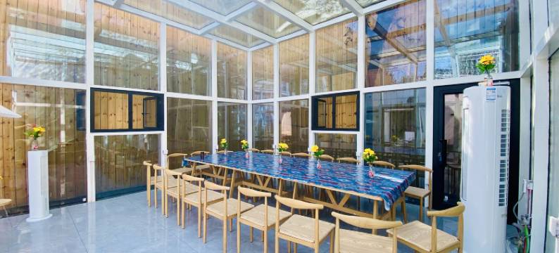 冈仁波齐青年旅舍(六星街店)图片