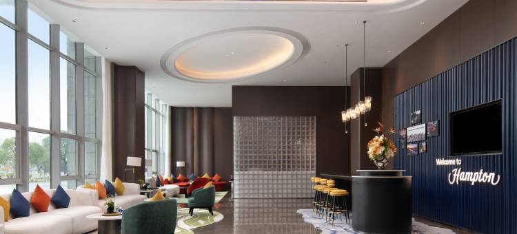 上饶凤凰大道希尔顿欢朋酒店图片